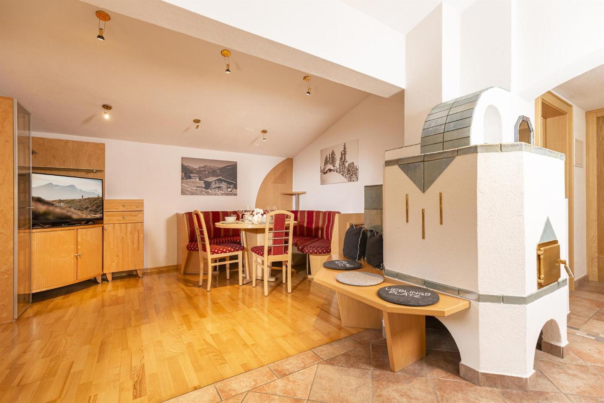 Haus Jochler Daire Ried im Zillertal Oda fotoğraf